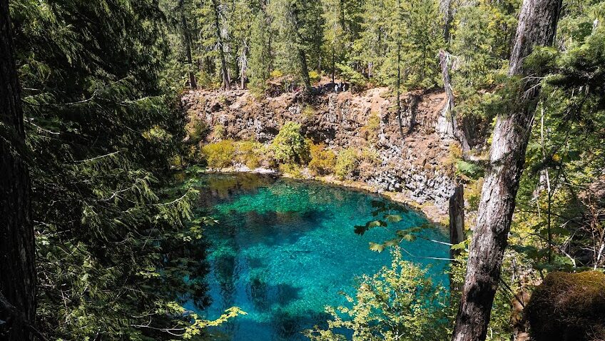 Feature image of Tamolitch Blue Pool in Oregon