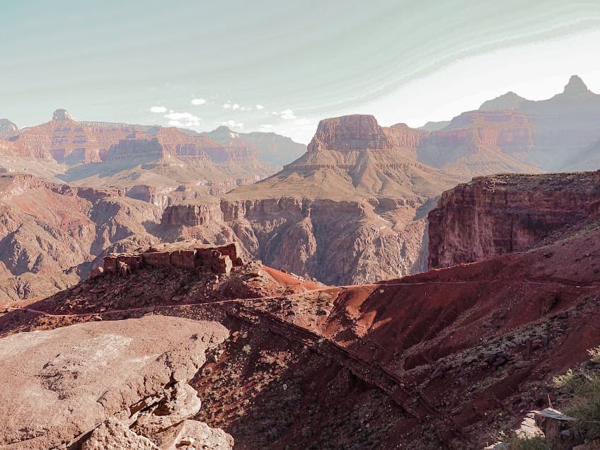 Rocks and cliffs in the Grand Canyon